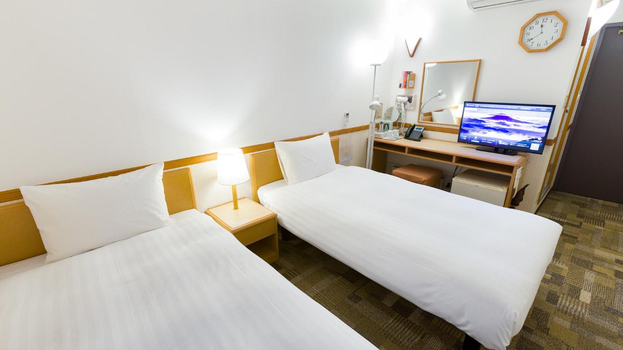 Toyoko Inn Oita Ekimae Værelse billede