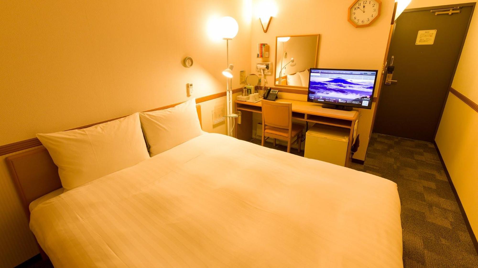 Toyoko Inn Oita Ekimae Værelse billede
